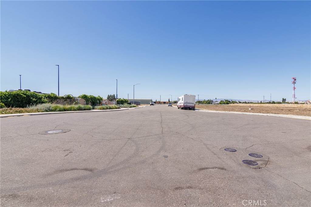 203 Commerce, Los Banos, CA 93635