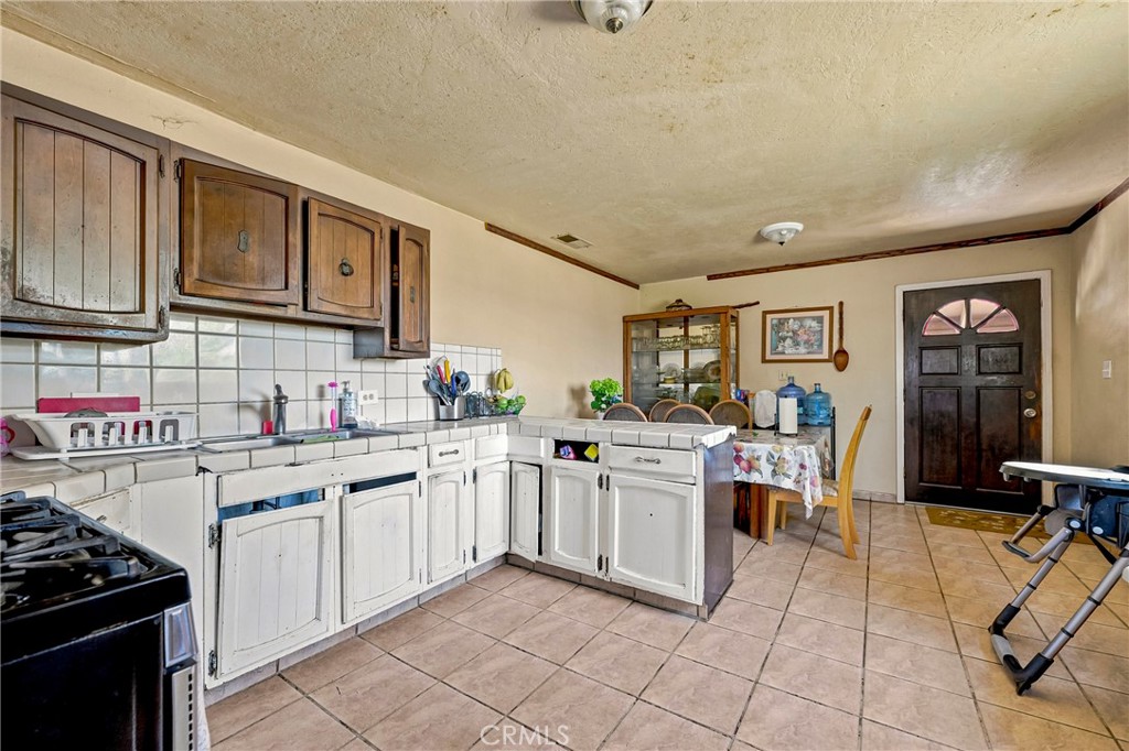 1957 Hull, Atwater, CA 95301
