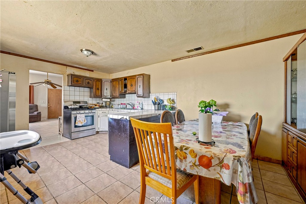 1957 Hull, Atwater, CA 95301