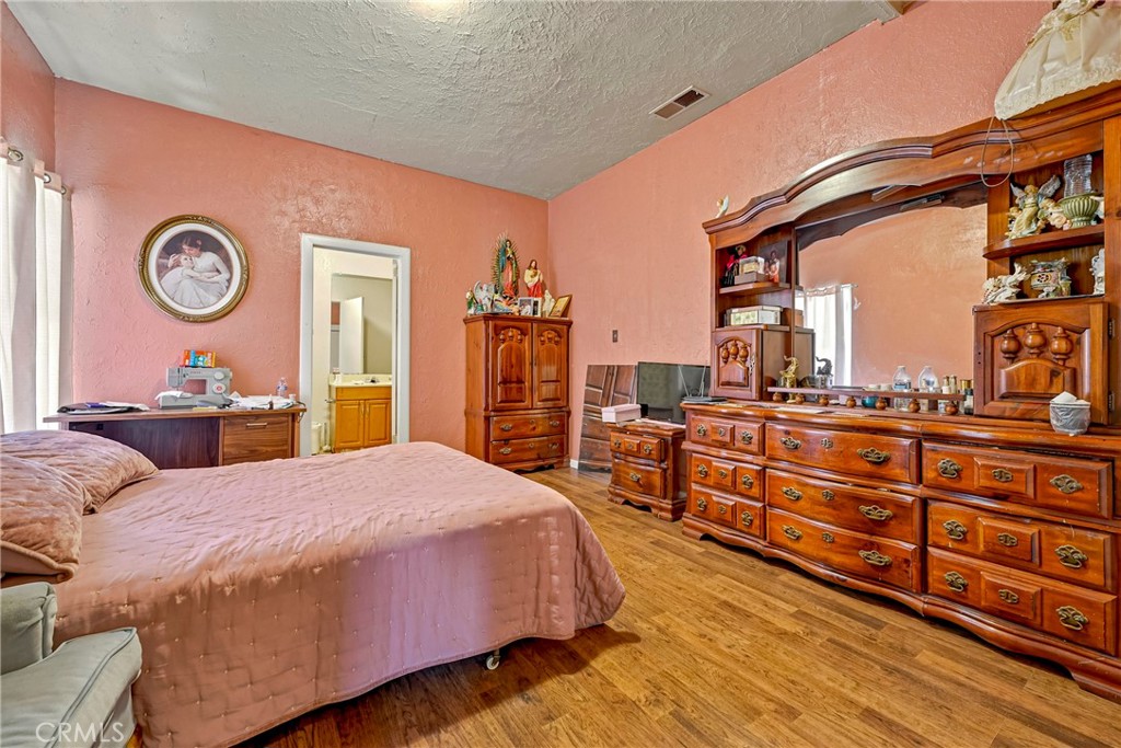 1957 Hull, Atwater, CA 95301