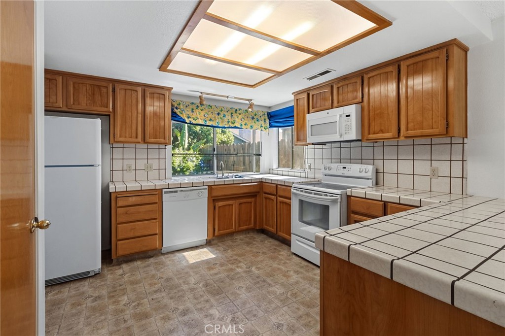 568 Independence Ct, Atwater, CA 95301