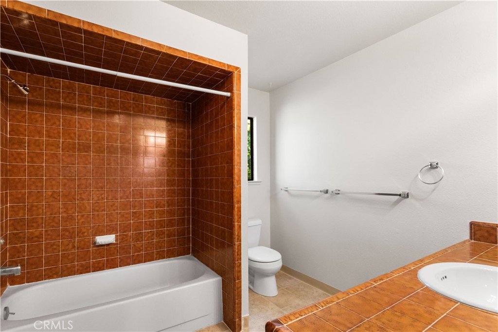 59 W 27th, Merced, CA 95340