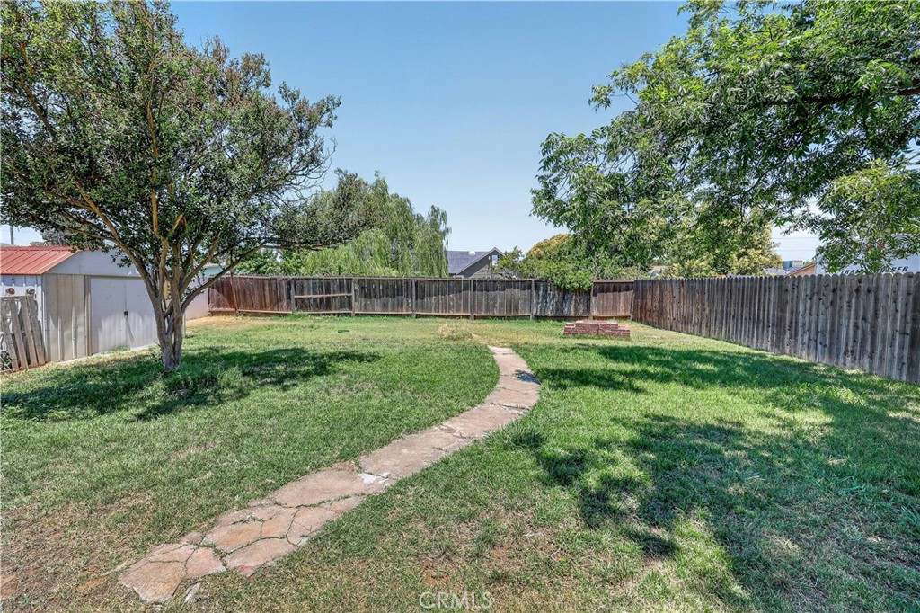 1565 E Santa Fe, Merced, CA 95340
