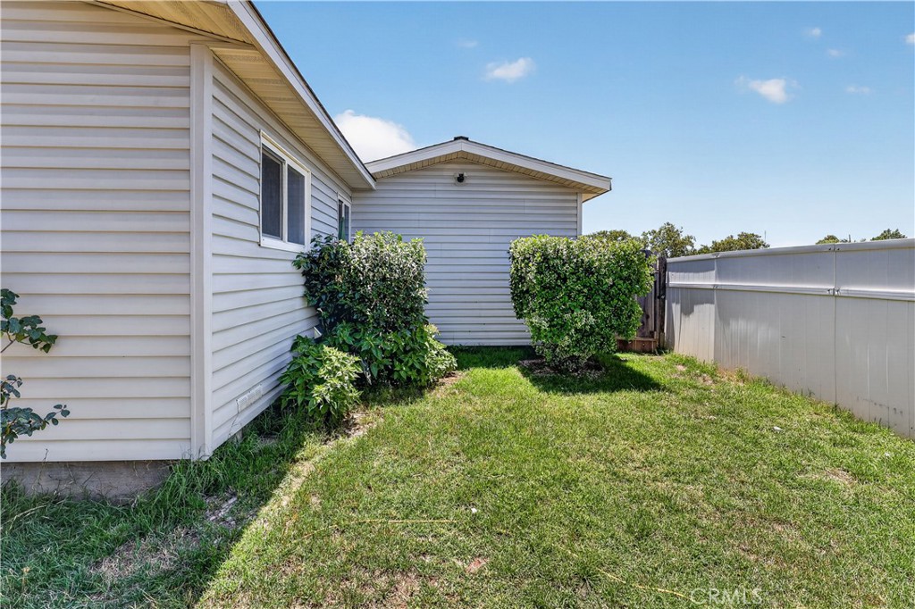 1565 E Santa Fe, Merced, CA 95340