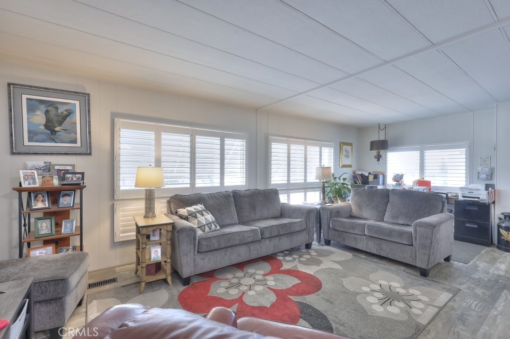 3418 N Waring Way, Denair, CA 95316