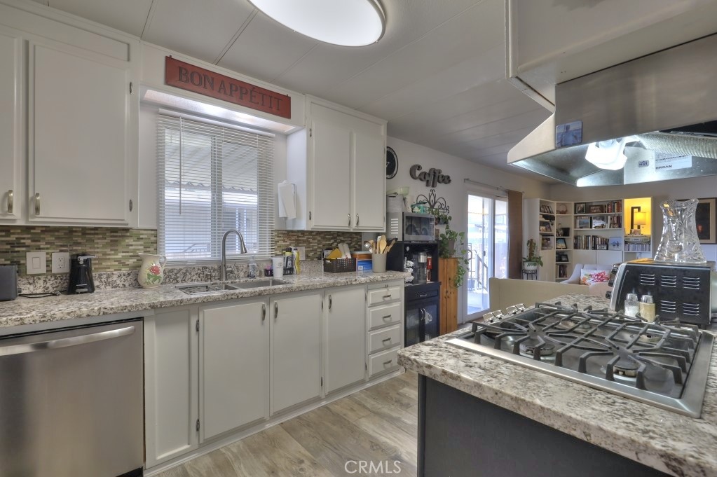 3418 N Waring Way, Denair, CA 95316