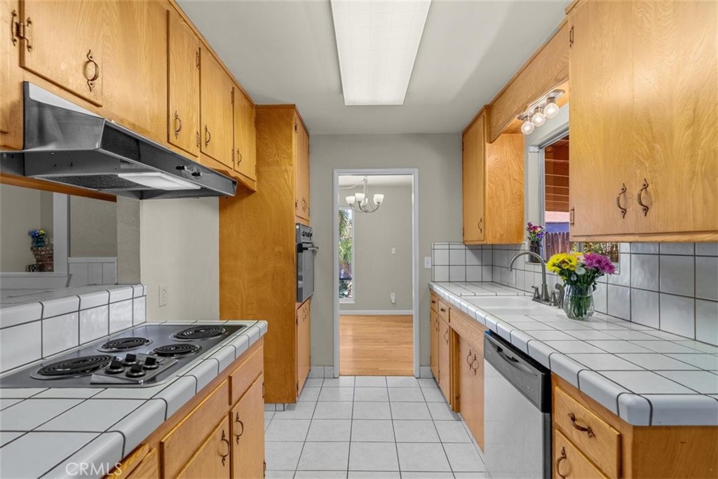 2671 El Camino, Turlock, CA 95380