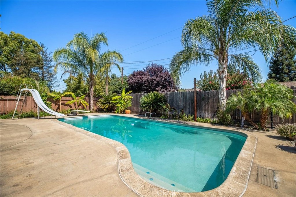 2671 El Camino, Turlock, CA 95380