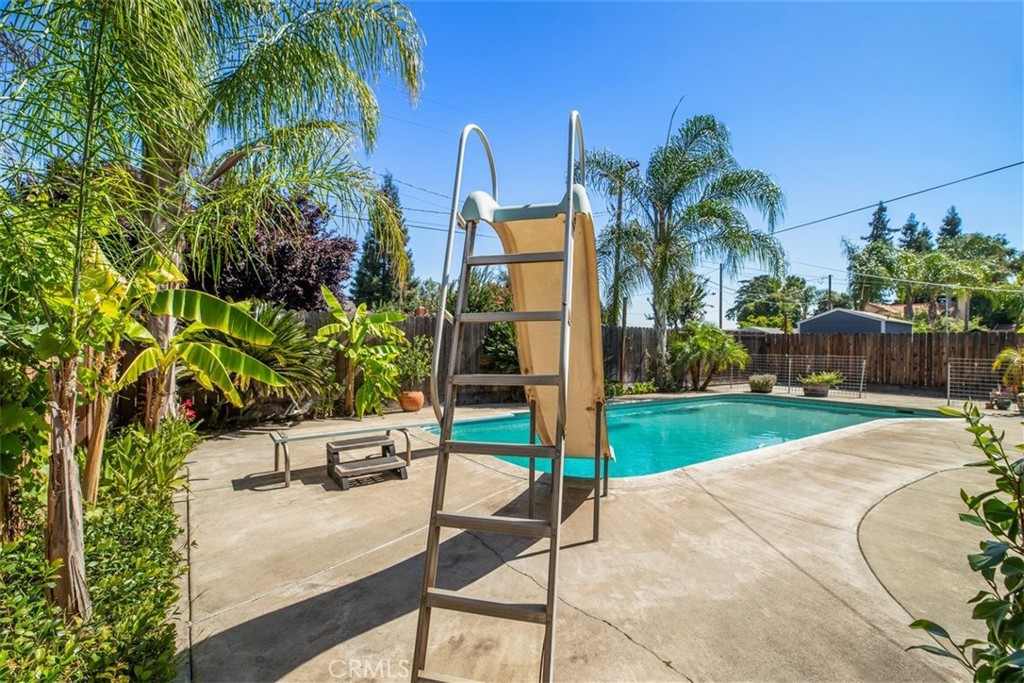 2671 El Camino, Turlock, CA 95380