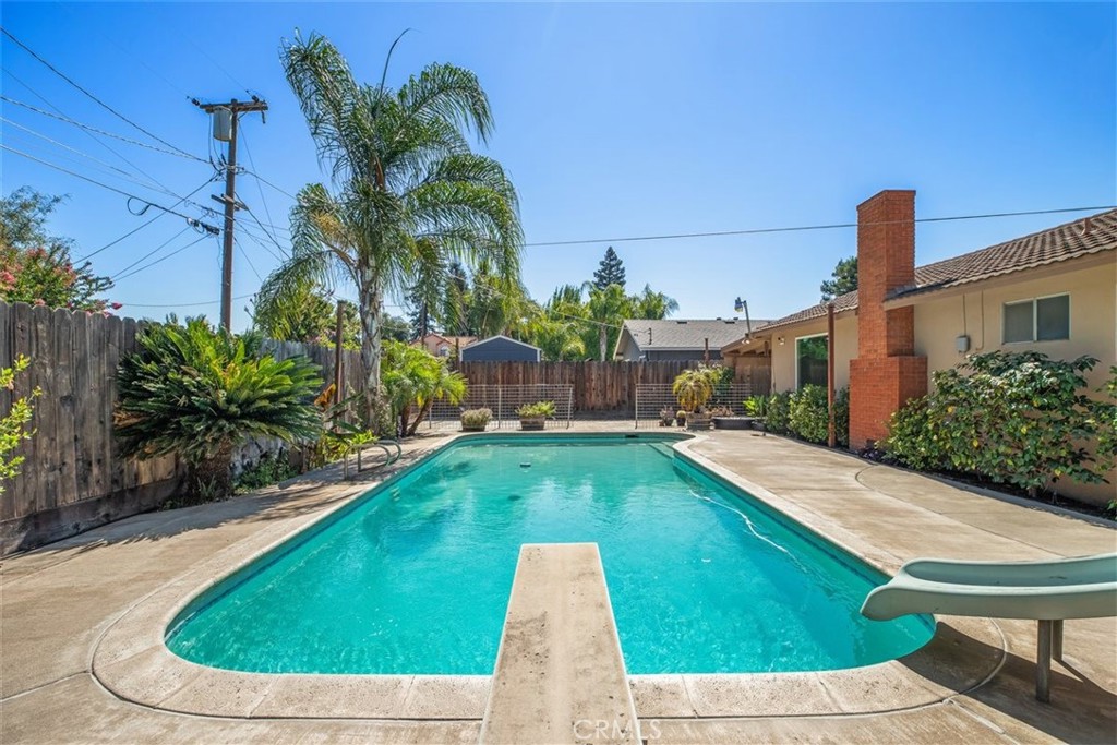 2671 El Camino, Turlock, CA 95380