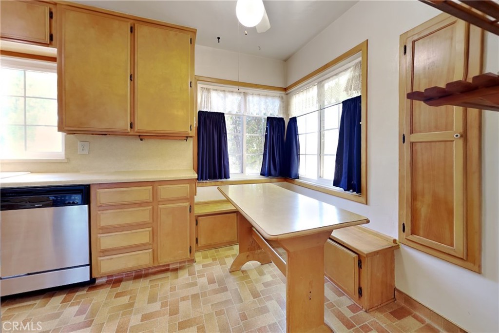 623 Chabot, Modesto, CA 95354