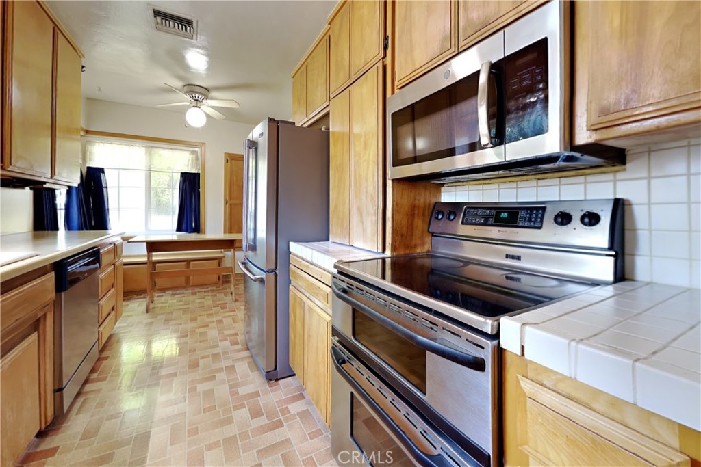 623 Chabot, Modesto, CA 95354