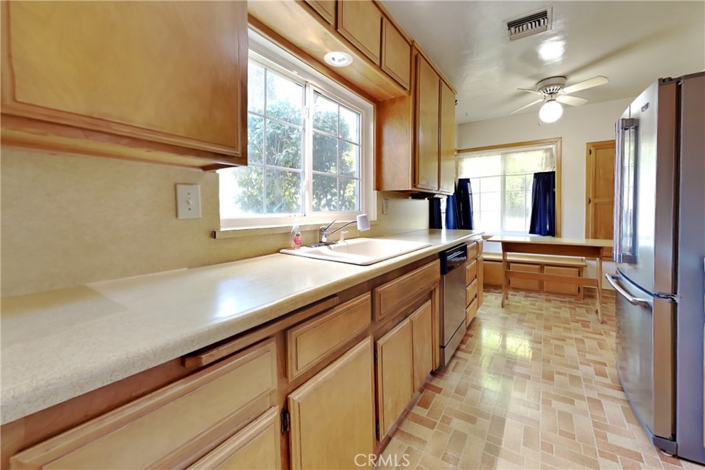623 Chabot, Modesto, CA 95354