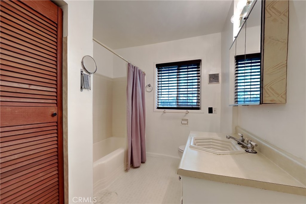 623 Chabot, Modesto, CA 95354