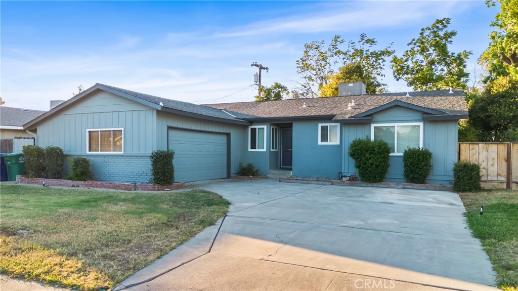 902 Granada, Los Banos, CA 93635
