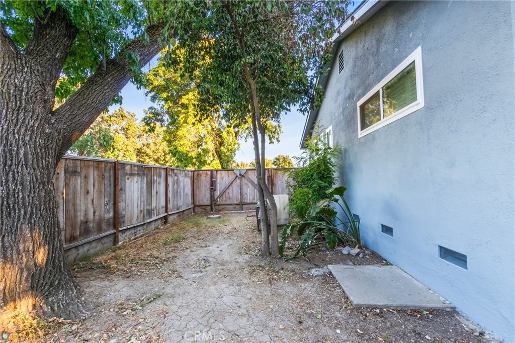 902 Granada, Los Banos, CA 93635
