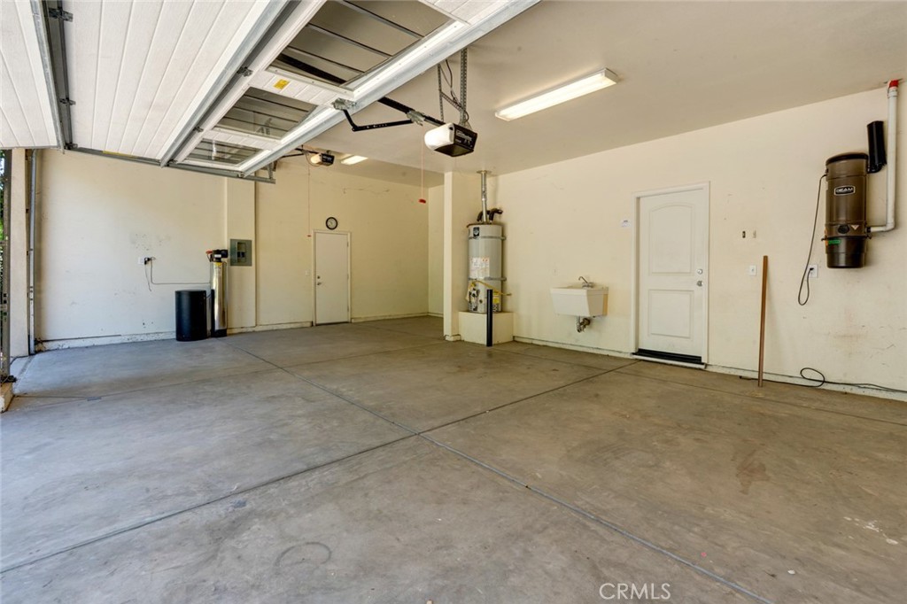 3961 Wellington, Turlock, CA 95382