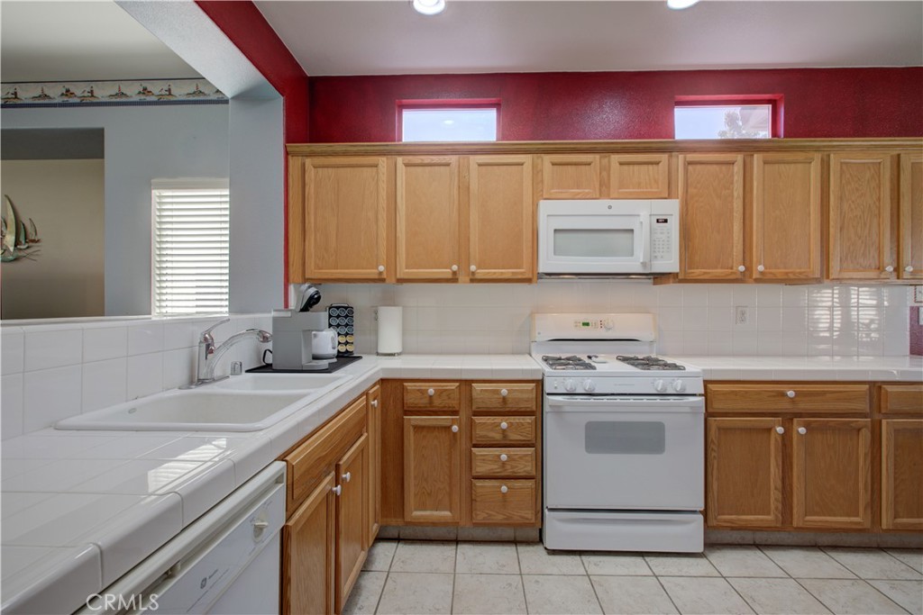 1813 Woodland Hills Dr, Atwater, CA 95301