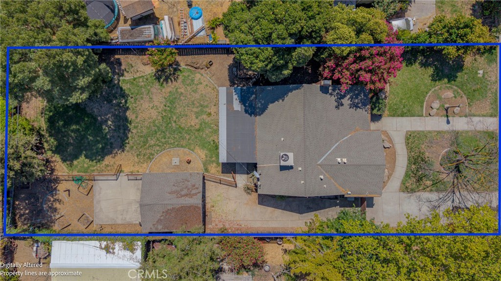 1221 E 21st St, Merced, CA 95340