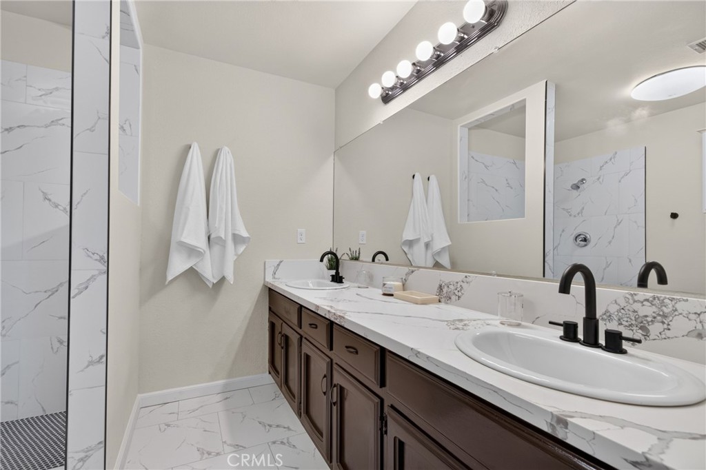 2731 Yosemite Ct, Atwater, CA 95301
