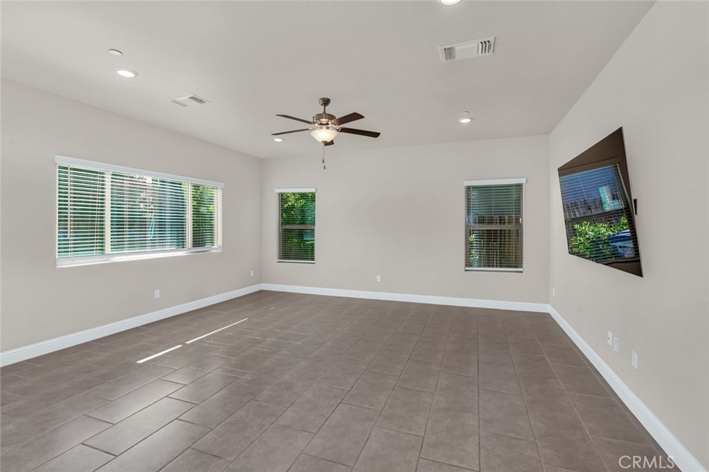 3774 Magellan, Merced, CA 95340