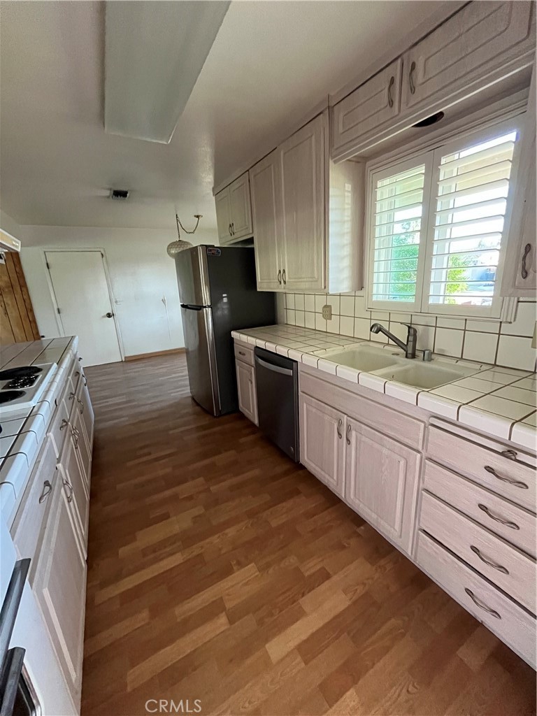 2212 Mauna Loa, Ceres, CA 95307