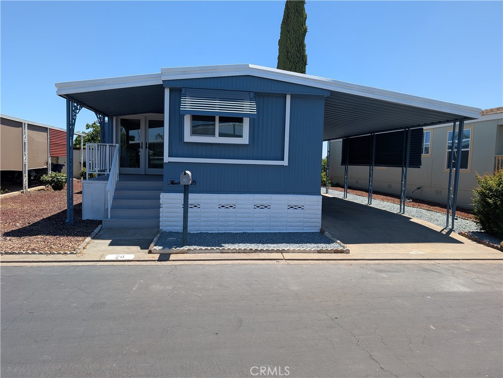 2240 Golden Oak Ln #28, Merced, CA 95341