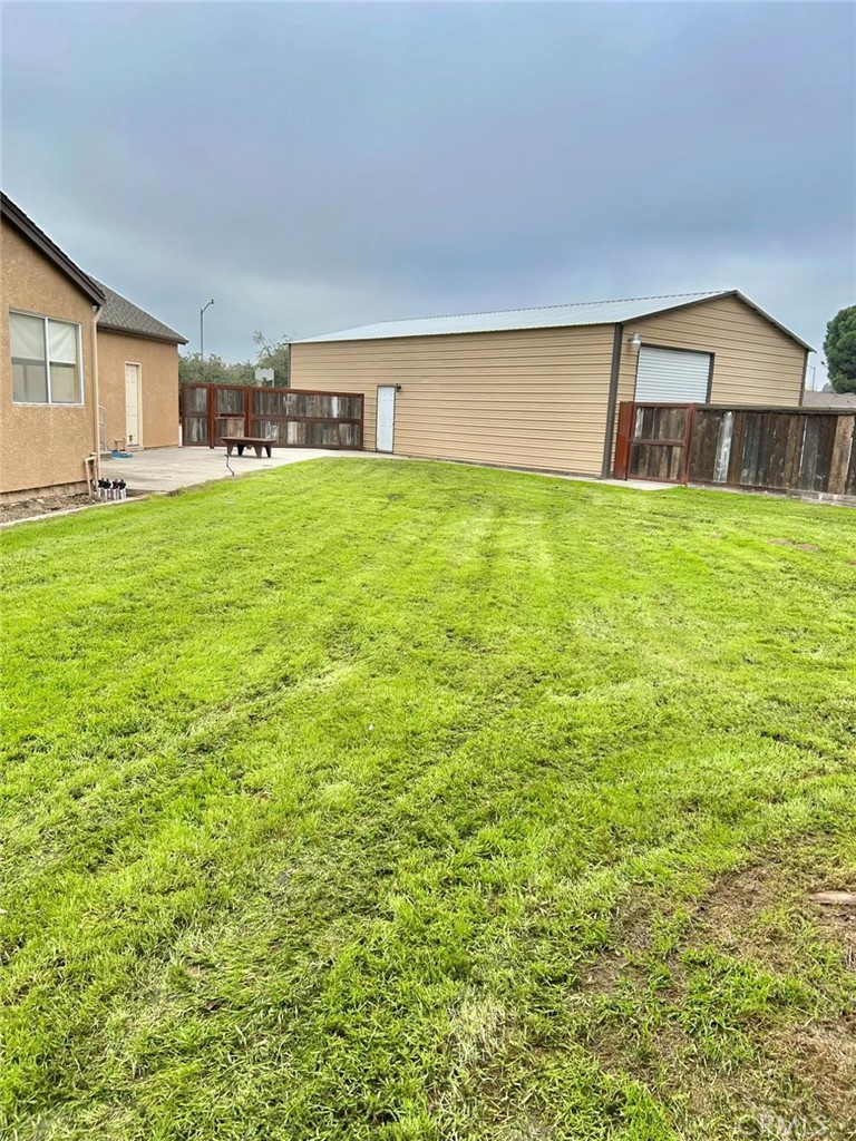2524 B And B, Merced, CA 95348