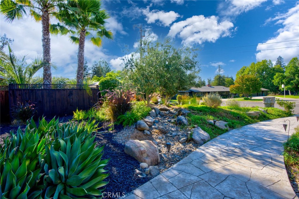 6190 Country Club, Merced, CA 95340