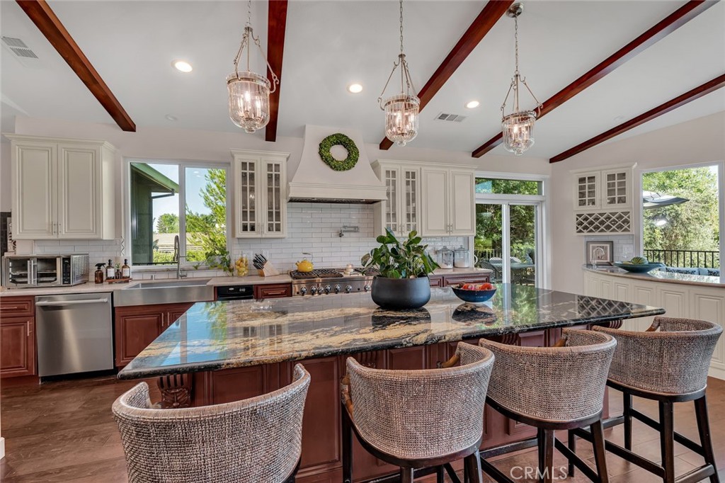 6190 Country Club, Merced, CA 95340