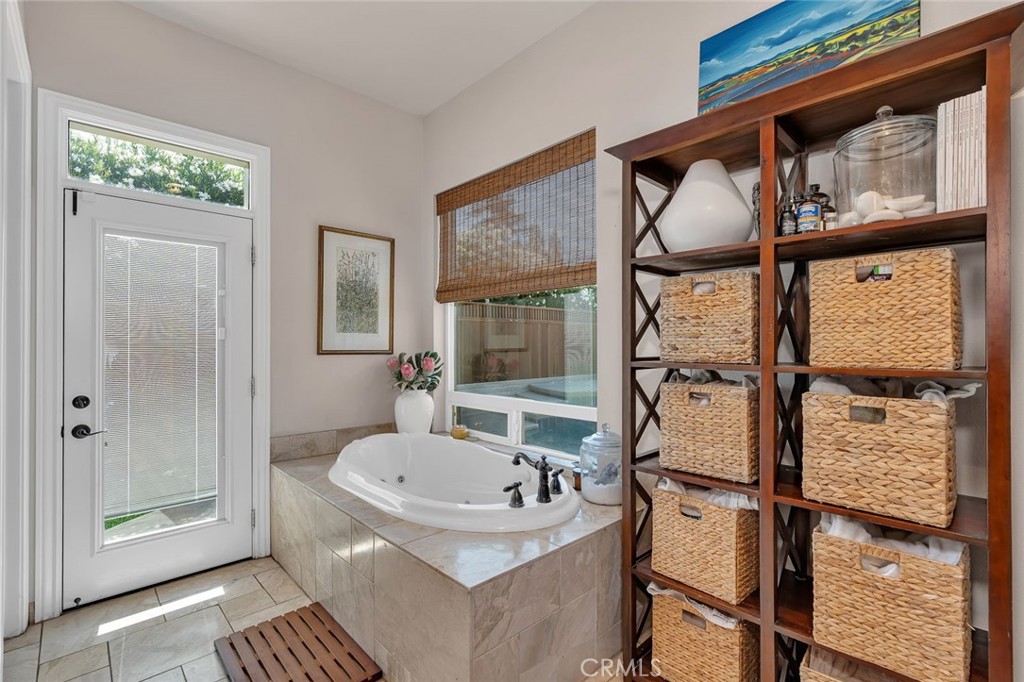 6190 Country Club, Merced, CA 95340