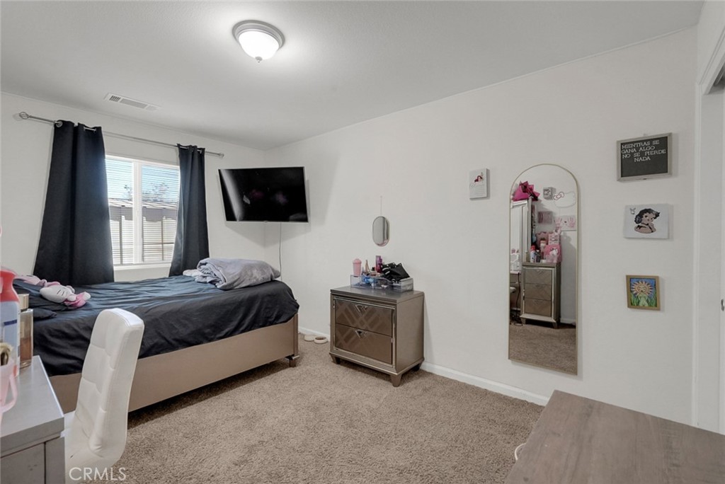 7480 W Meadowlark Ct, Winton, CA 95388