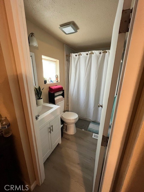 9513 Stanford, Planada, CA 95365