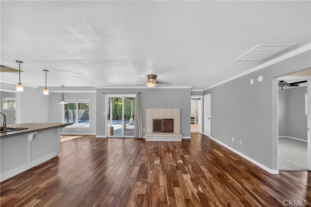 115 Elena Ct, Turlock, CA 95380