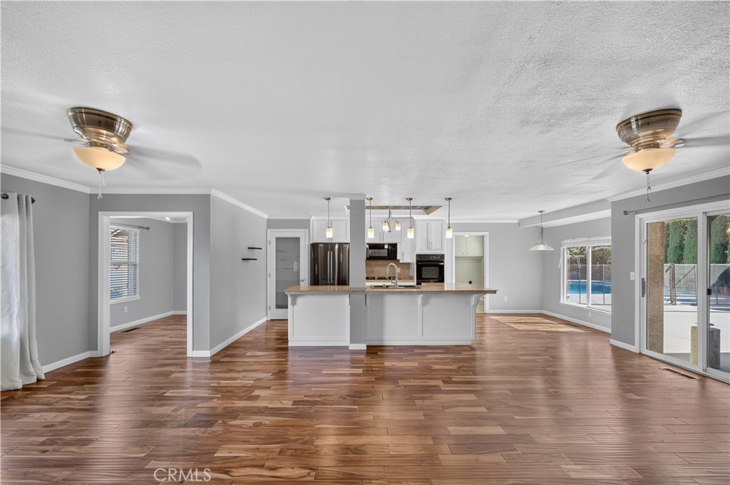115 Elena Ct, Turlock, CA 95380