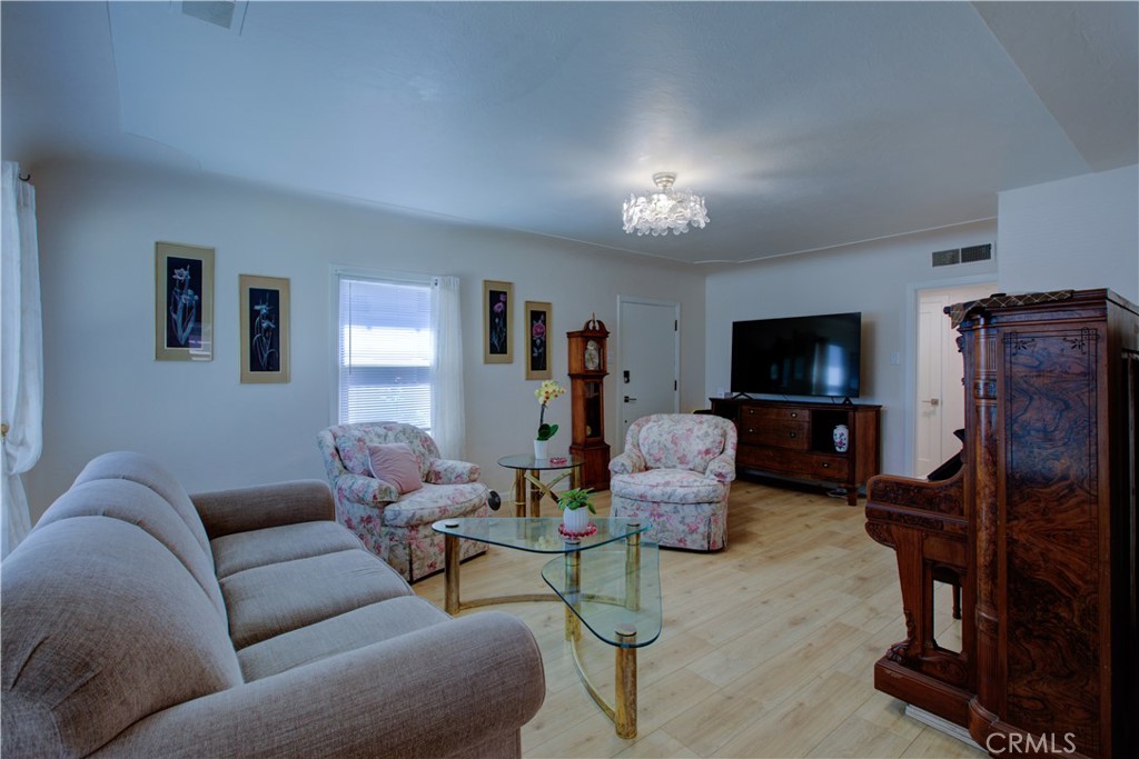 636 W 25th, Merced, CA 95340