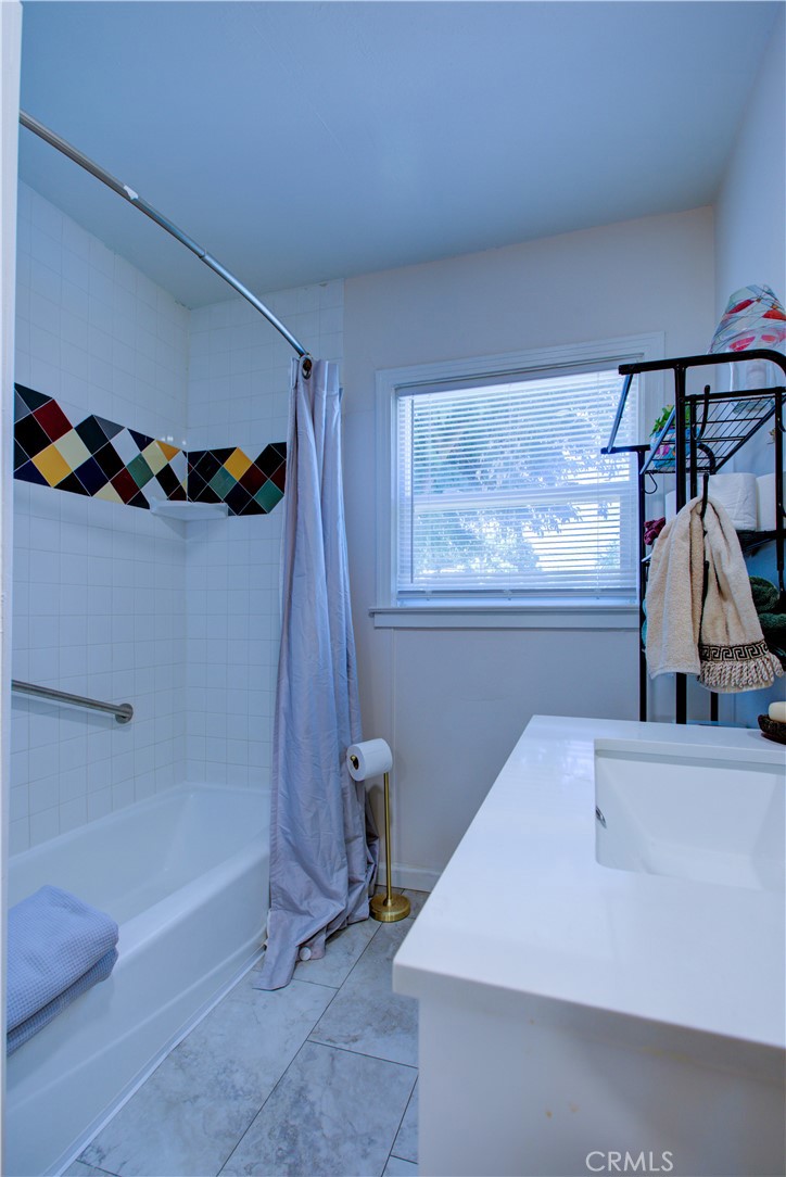 636 W 25th, Merced, CA 95340