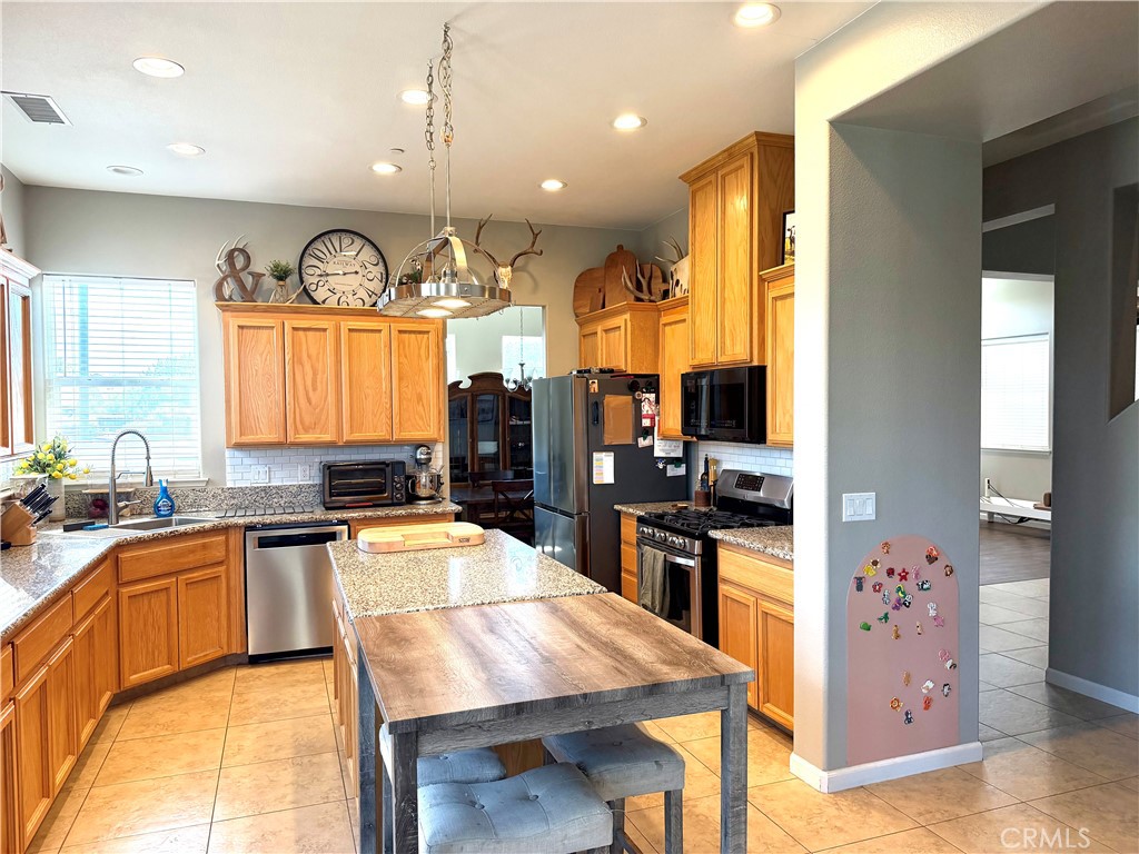 2134 George, Dos Palos, CA 93620