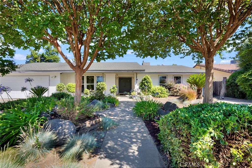 317 Circle, Chowchilla, CA 93610