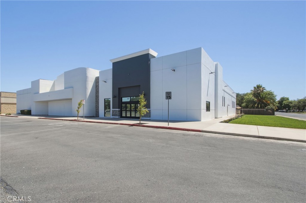 635 Fairfield Dr, Merced, CA 95348