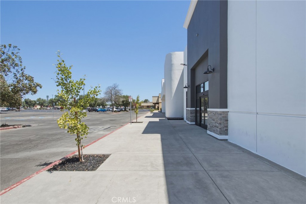 635 Fairfield Dr, Merced, CA 95348