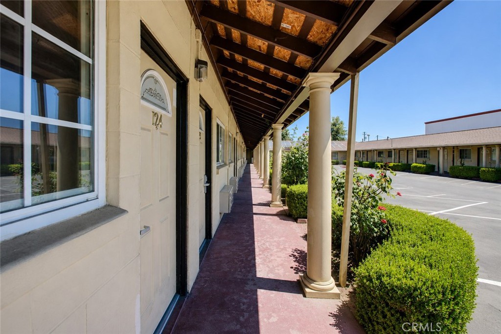 1439 W 16th, Merced, CA 95340