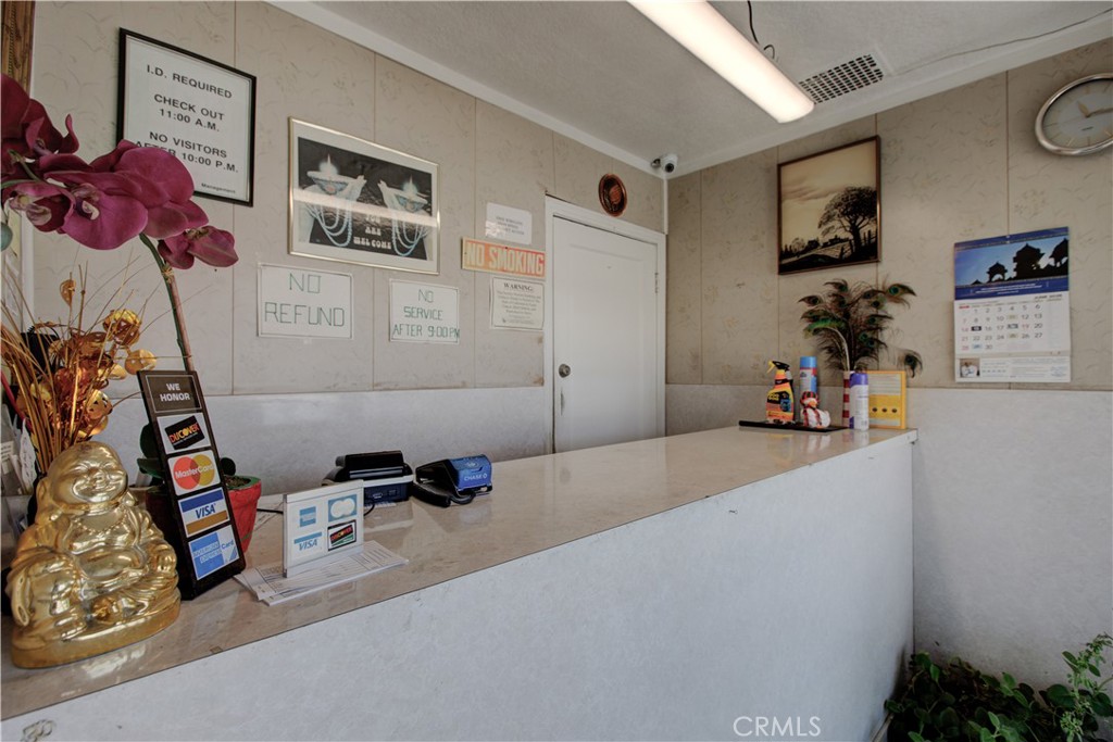 1439 W 16th, Merced, CA 95340