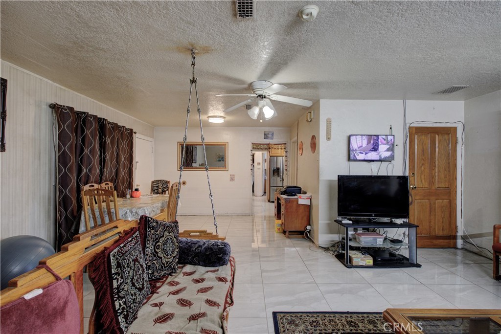 1439 W 16th, Merced, CA 95340