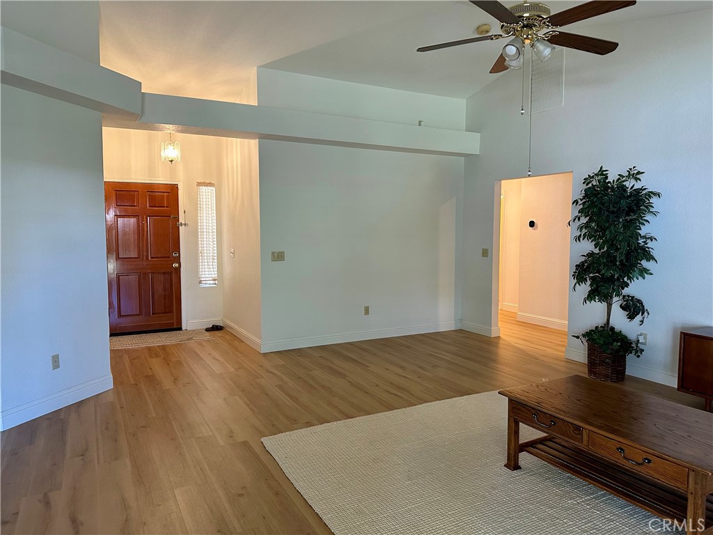 1033 Deerfield Ct, Merced, CA 95340
