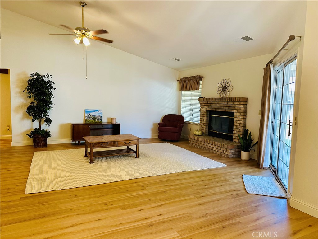 1033 Deerfield Ct, Merced, CA 95340