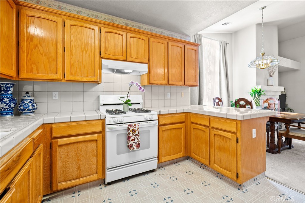 766 Willmott Ave, Los Banos, CA 93635