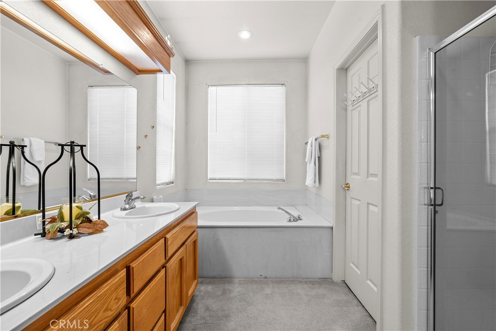 766 Willmott Ave, Los Banos, CA 93635
