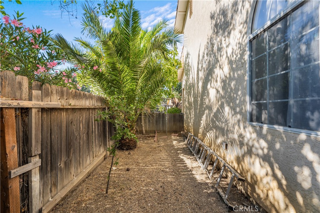 766 Willmott Ave, Los Banos, CA 93635