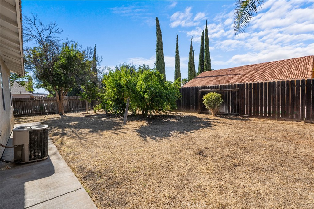 766 Willmott Ave, Los Banos, CA 93635